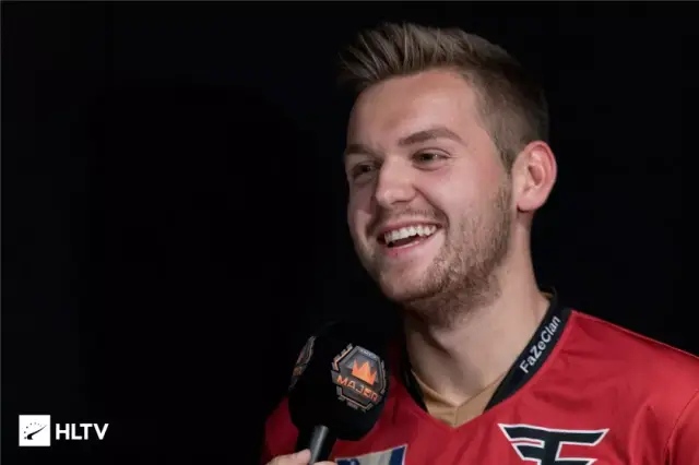 任凭明星爆 任凭明星爆